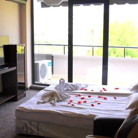 Boomerang - Sunny Hotel Sluneční pobřeží