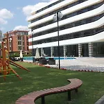 Boomerang - Sunny Hotel 3*