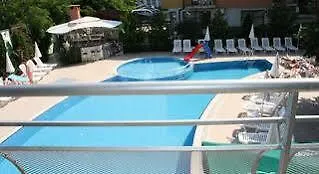 Отель Boomerang - Sunny 3*