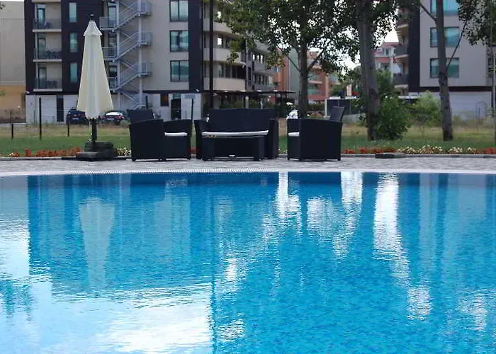 Boomerang - Sunny Hotell