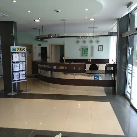 Boomerang - Sunny 호텔