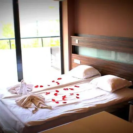 Boomerang - Sunny 호텔 3*