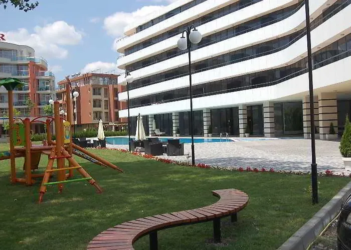 Boomerang - Sunny Hotel 3*